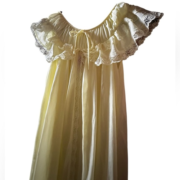 VINTAGE, yellow vintage peignoir, Small - Picture 9 of 9